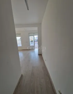 Izdavanje, poslovni prostor, 80m², Tivat, Crna Gora - image 4
