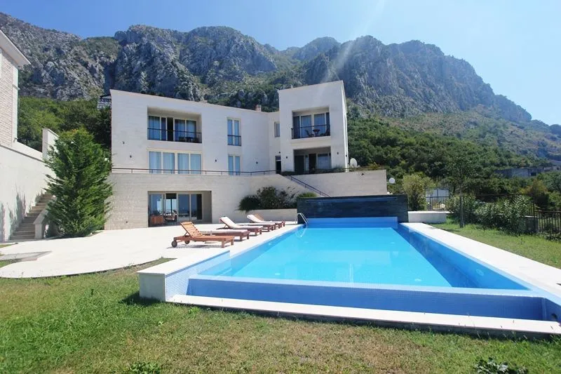 Sale, house, 600m², Blizikuće, Budva