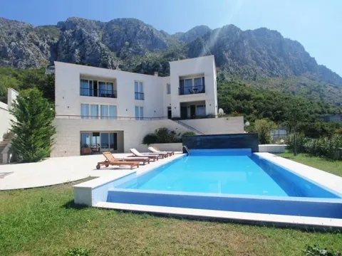 Sale, house, 600m², Blizikuće, Budva - image 8