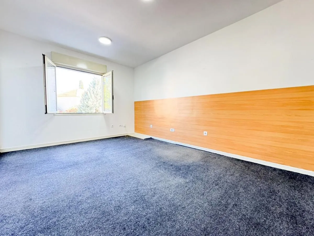 Rent, office space, 42m², Ljubović, Podgorica