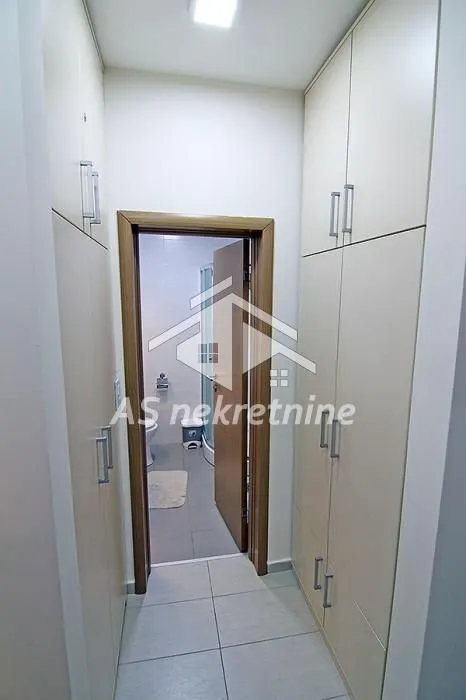 Izdavanje, dvosoban stan, 50m², Trošarina, Voždovac Sve Podlokacije