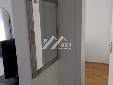 Rent, one bedroom apartment, 33m², Grbavica, Novi Sad Sve Podlokacije - image 6