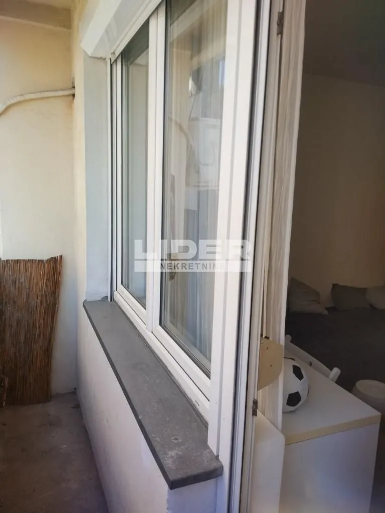 Prodaja, trosoban stan, 69m², Vračar Sve Podlokacije, Beograd