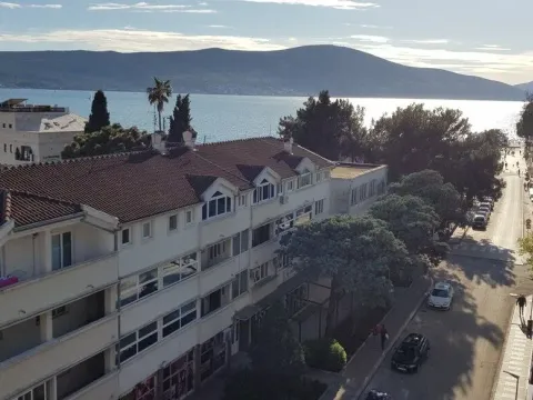 Rent, one bedroom apartment, 49m², Centar, Tivat - image 3