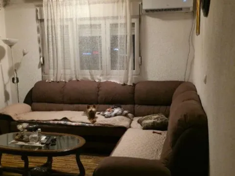 Izdavanje, jednosoban stan, 36m², Pejton, Podgorica - image 1