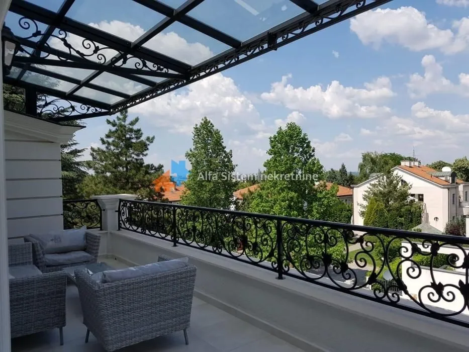 Izdavanje, stan, 215m², Savski Venac, Beograd