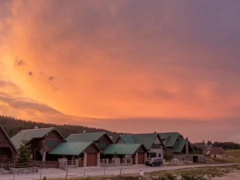 Sale, house, 300m², Motički gaj, Žabljak - image 29