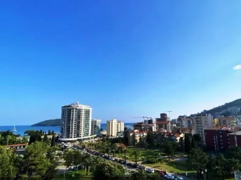 Sale, two bedroom apartment, 77m², Centar, Budva