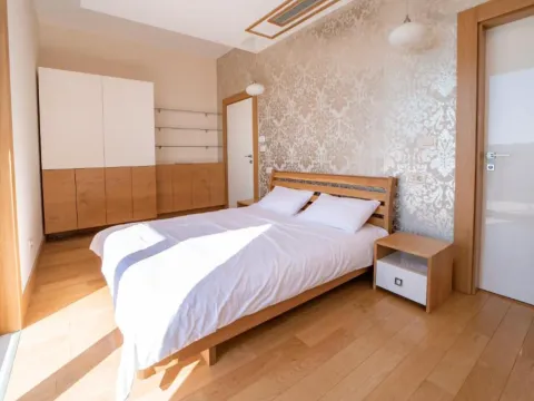 Rent, house, 300m², Dub, Kotor - image 15