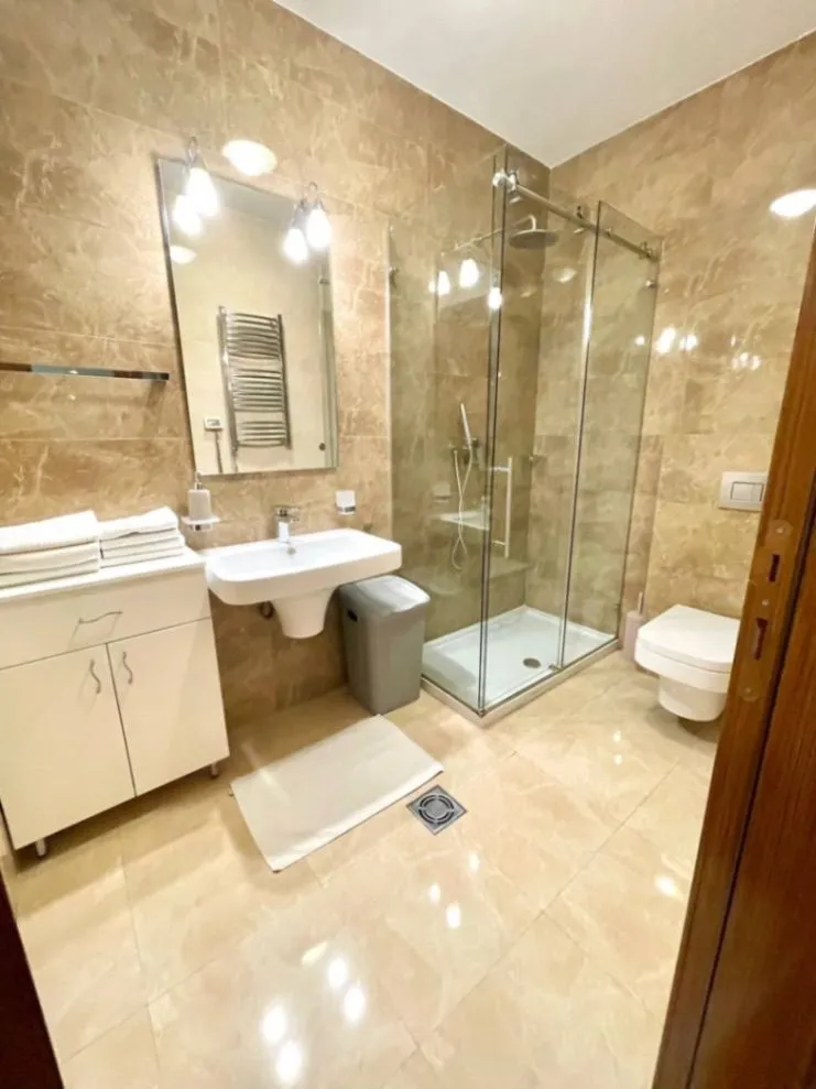 Prodaja, dvosoban stan, 79m², Centar, Podgorica