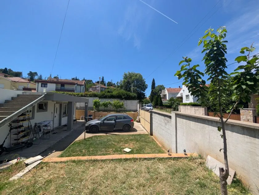Sale, house, 140m², Zagorič, Podgorica