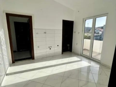 Sale, house, 100m², Bar, Crna Gora - image 8