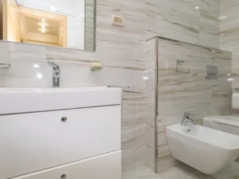 Izdavanje, trosoban stan, 110m², Preko Morače, Podgorica - image 6