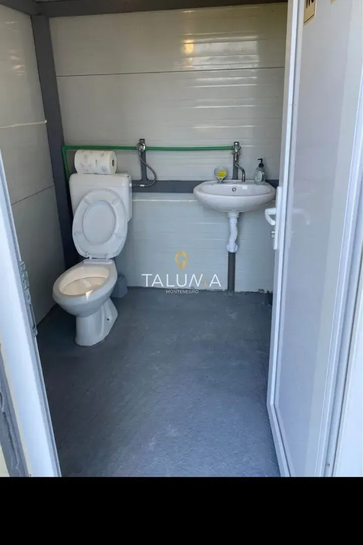 Rent, office space, 100m², Zelenika, Podgorica