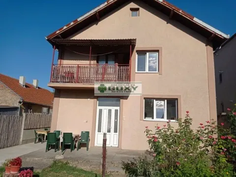 Prodaja, kuća, 245m², Zemun Sve Podlokacije, Beograd - image 1