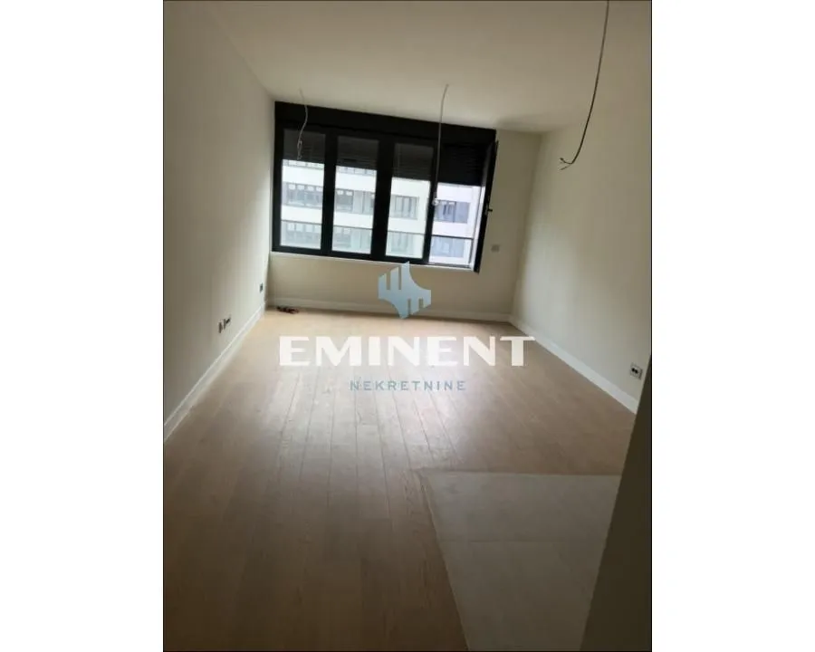 Izdavanje, jednosoban stan, 33m², Novi Beograd Blok 65, Novi Beograd Sve Podlokacije