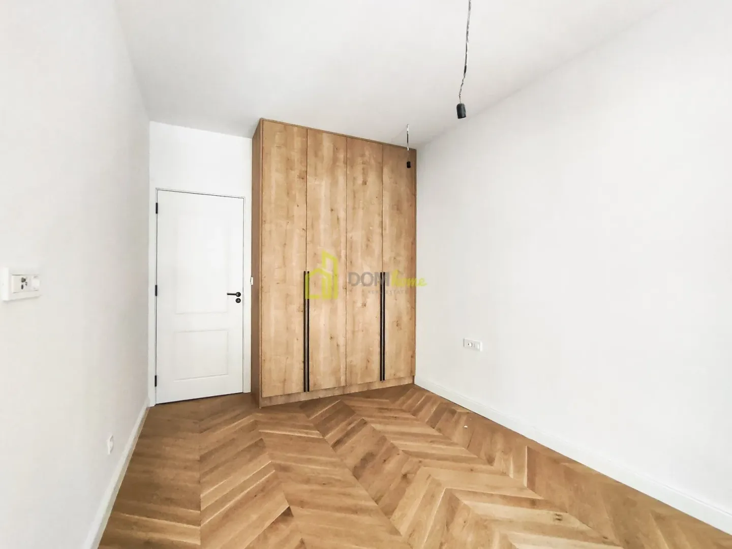 Izdavanje, jednosoban stan, 40m², Tološi, Podgorica