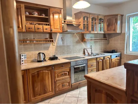 Rent, two bedroom apartment, 100m², Kalimanj, Tivat - image 15