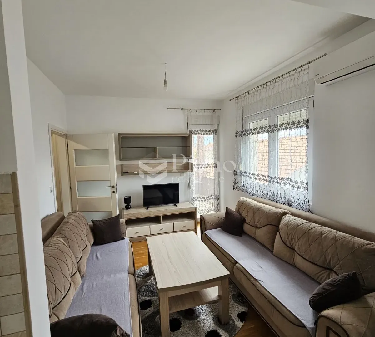 Rent, one bedroom apartment, 42m², Stari Aerodrom, Podgorica