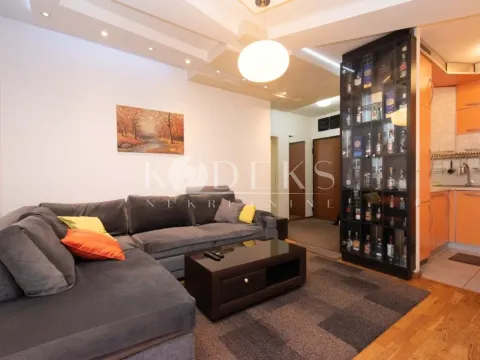 Izdavanje, dvosoban stan, 68m², City Kvart, Podgorica - image 2