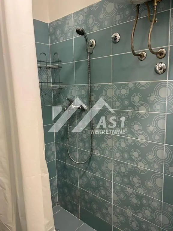 Izdavanje, jednosoban stan, 33m², Podbara, Novi Sad Sve Podlokacije