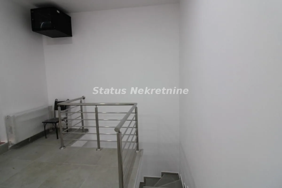 Sale, office space, 116m², Salajka, Novi Sad Sve Podlokacije