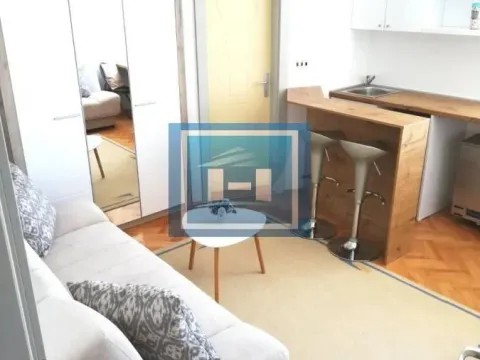 Rent, studio apartment, 25m², Centar, Ćuprija - image 2