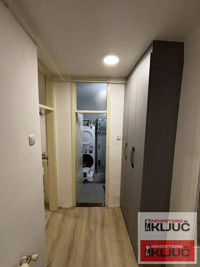 Prodaja, dvosoban stan, 59m², Novo naselje, Novi Sad