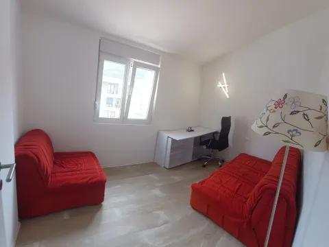 Rent, two bedroom apartment, 60m², Seljanovo, Tivat - image 14