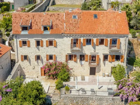 Sale, house, 484m², Perast, Kotor - image 2