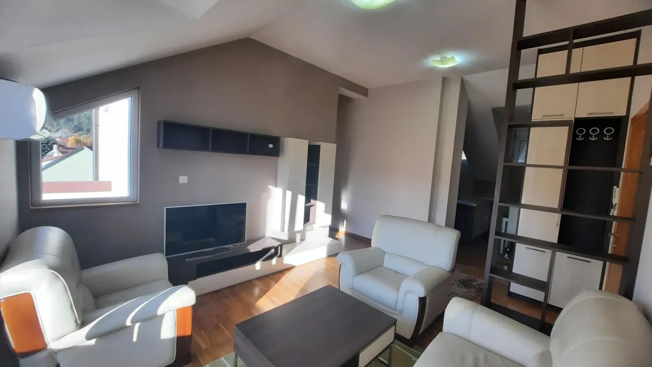 Sale, three bedroom apartment, 62m², Centar, Cetinje