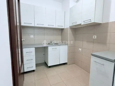 Rent, one bedroom apartment, 45m², Stara Varoš, Podgorica - image 4