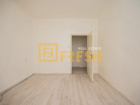 Izdavanje, poslovni prostor, 85m², Centar, Podgorica - image 7