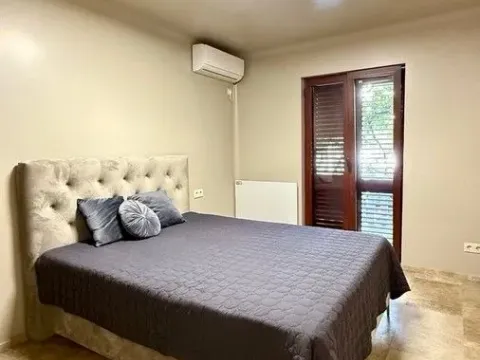 Izdavanje, četvorosoban stan, 79m², Velji Vinogradi, Budva - image 8