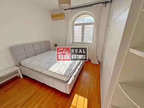 Izdavanje, četvorosoban stan, 130m², Senjak, Beograd - image 5