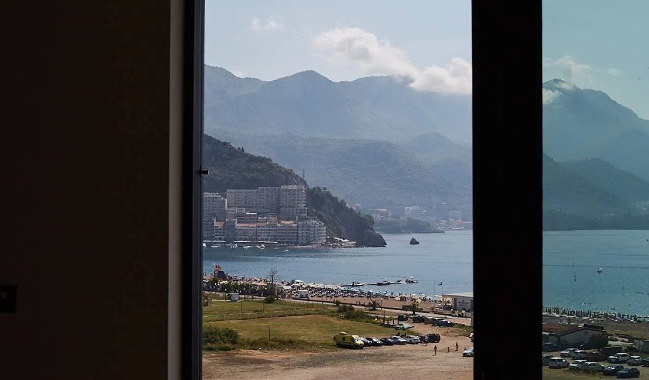 Prodaja, garsonjera, 45m², Bečići, Budva