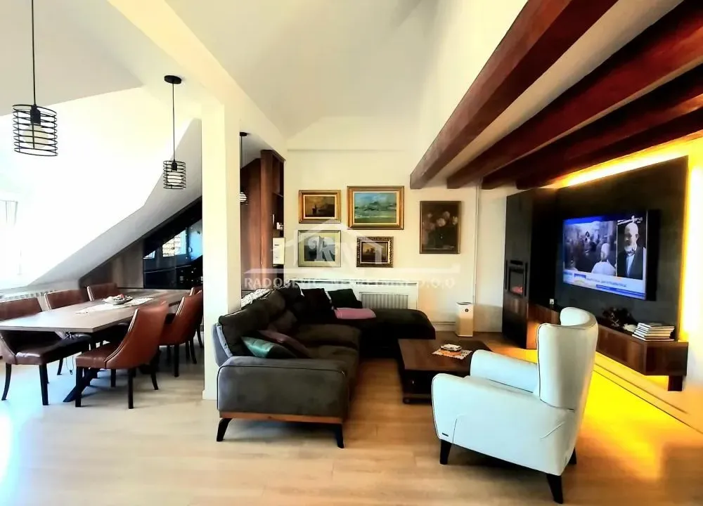 Prodaja, četvorosoban stan, 102m², Golf Naselje, Beograd