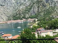 Rent, two bedroom apartment, 58m², Kotor, Crna Gora - image 8