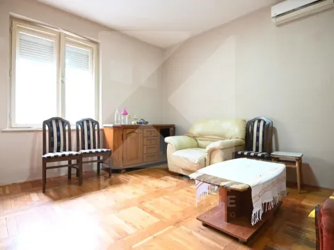 Sale, two bedroom apartment, 57m², Centar, Podgorica - image 2