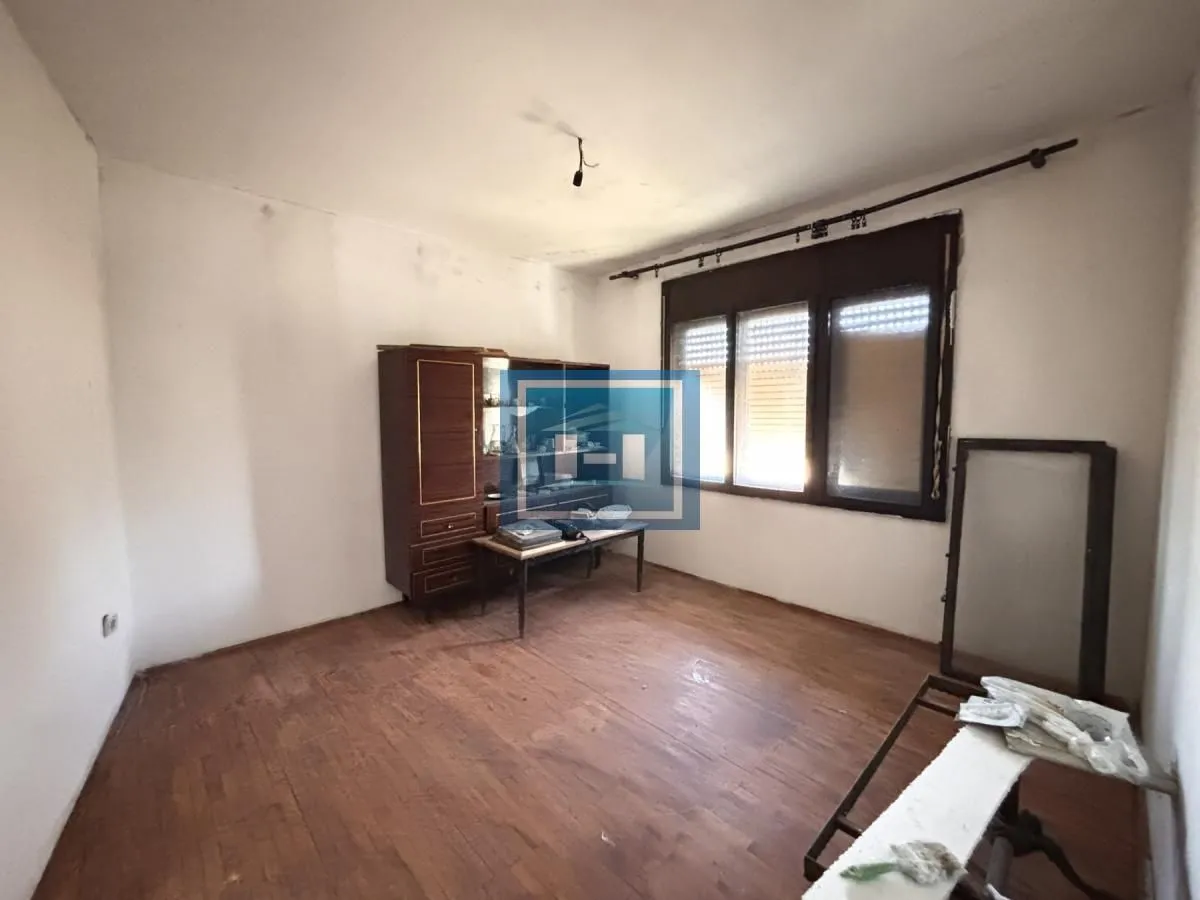 Prodaja, kuća, 360m², Šantarovac, Jagodina