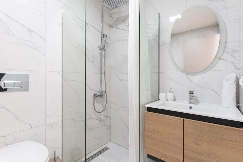 Sale, two bedroom apartment, 67m², Sveti Stefan, Budva