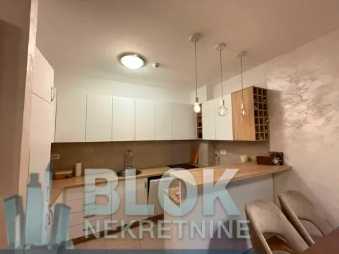 Rent, two bedroom apartment, 65m², City Kej, Podgorica - image 4