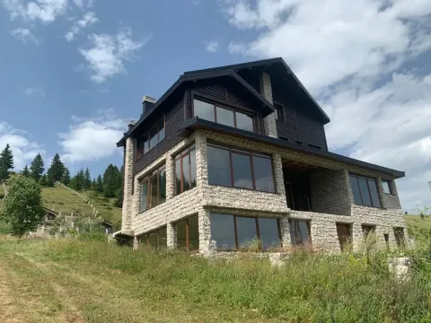 Prodaja, kuća, 800m², Žabljak, Crna Gora - image 2