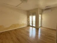 Prodaja, dvosoban stan, 68m², City Kvart, Podgorica - image 1