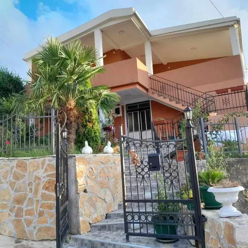 Prodaja, kuća, 400m², Bar, Crna Gora