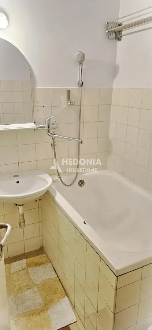 Sale, two bedroom apartment, 60m², Novi Beograd Blok 1 Fontana, Novi Beograd Sve Podlokacije