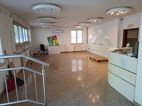 Poslovni prostor in Voždovac