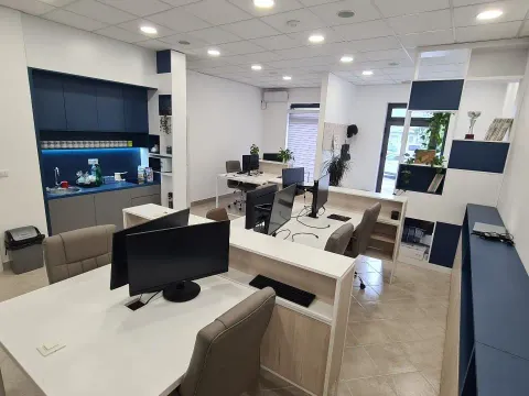 Izdavanje, poslovni prostor, 98m², Stari Aerodrom, Podgorica - image 7