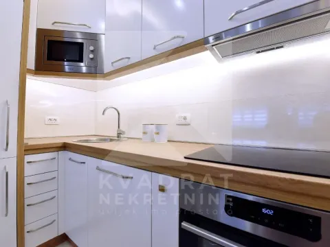 Rent, one bedroom apartment, 50m², Central Point, Podgorica - image 9