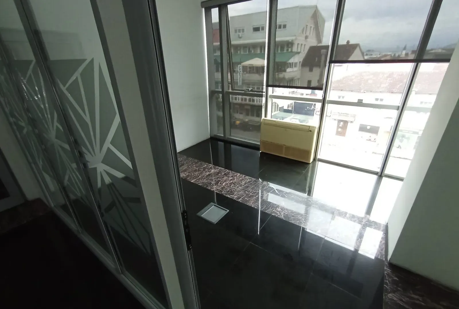 Rent, office space, 185m², Centar, Podgorica